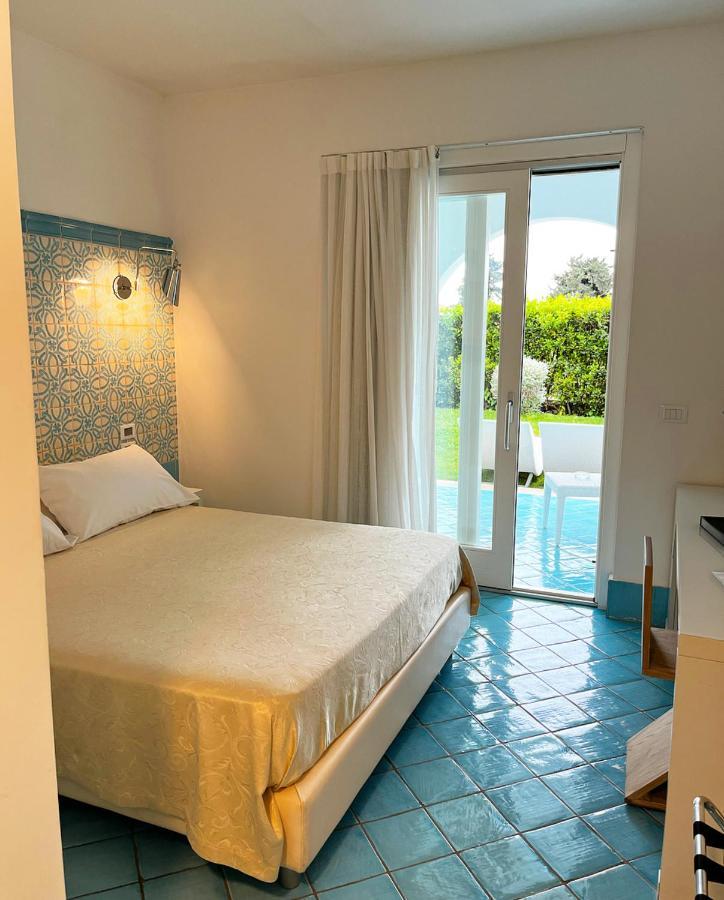 Ganimede Hotel Sperlonga Bagian luar foto