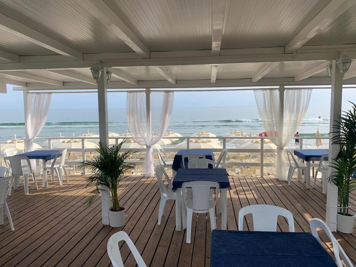 Ganimede Hotel Sperlonga Bagian luar foto