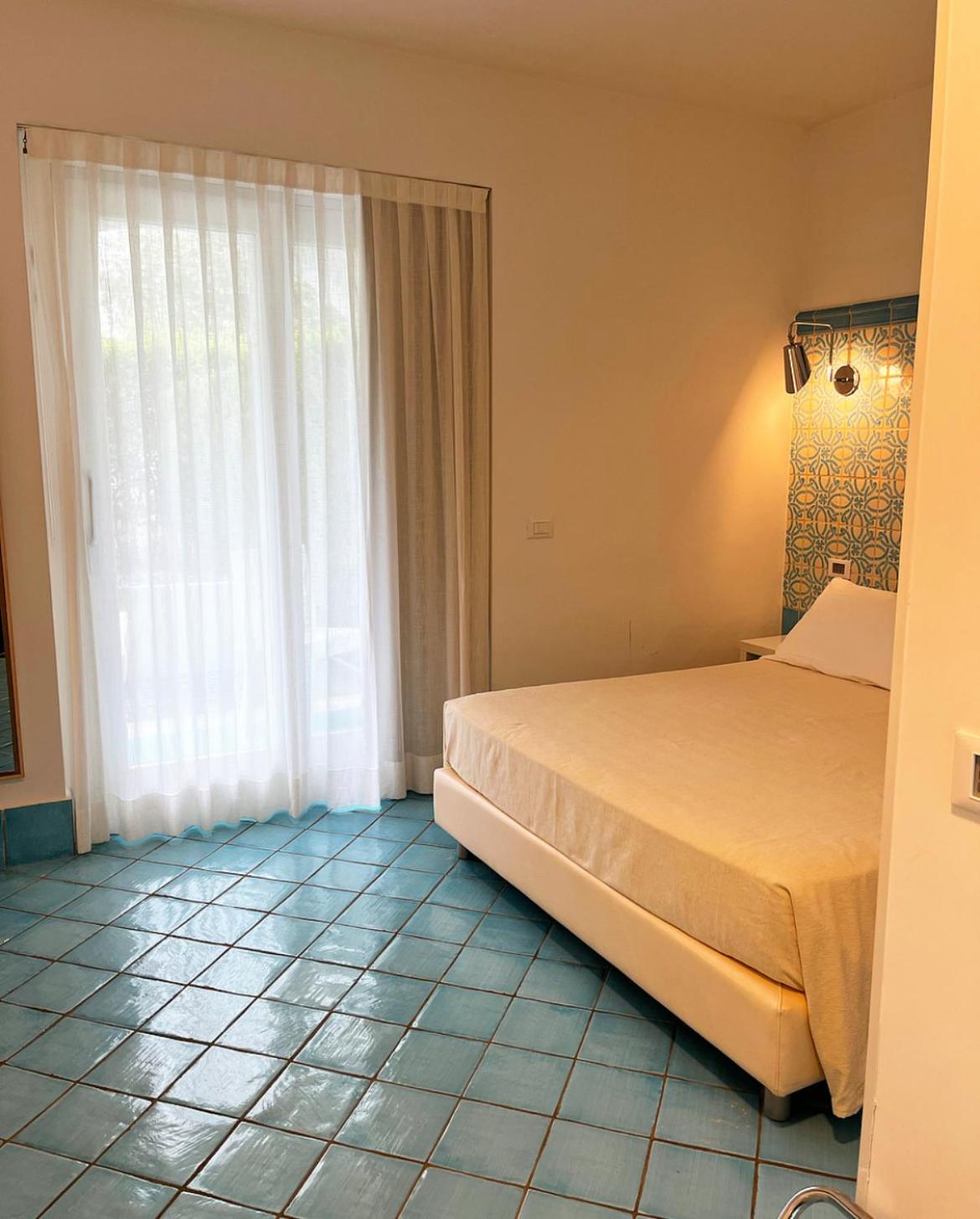 Ganimede Hotel Sperlonga Ruang foto