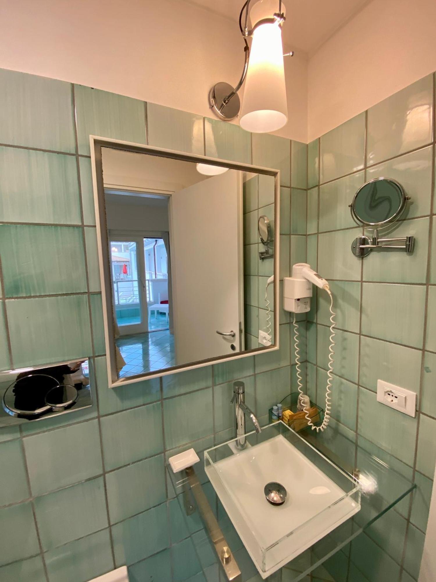 Ganimede Hotel Sperlonga Ruang foto