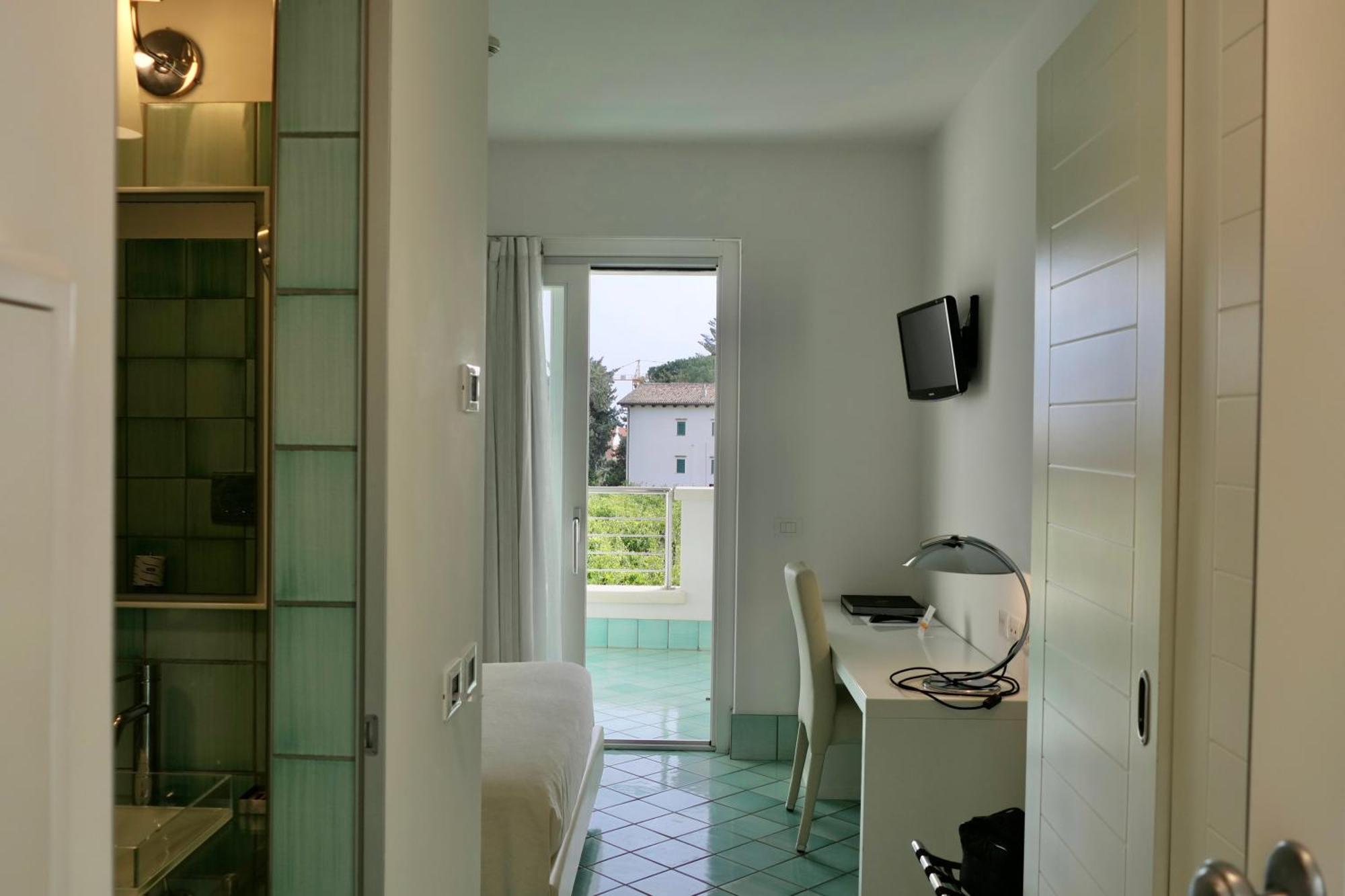 Ganimede Hotel Sperlonga Ruang foto