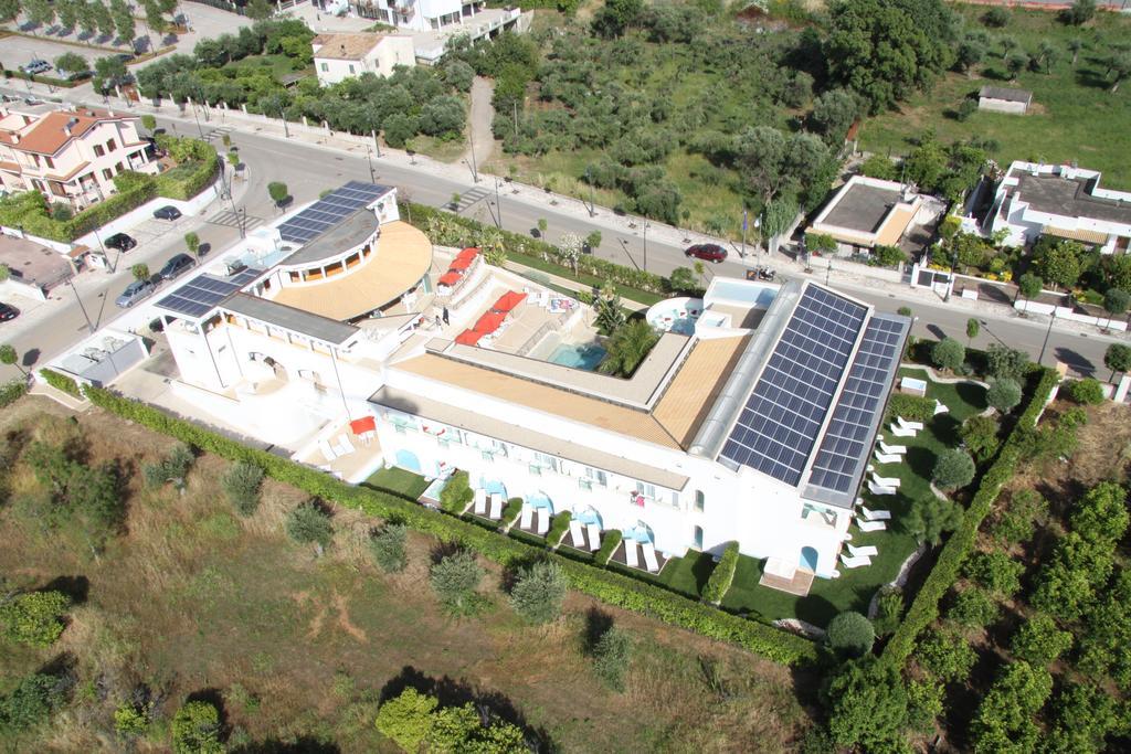 Ganimede Hotel Sperlonga Bagian luar foto